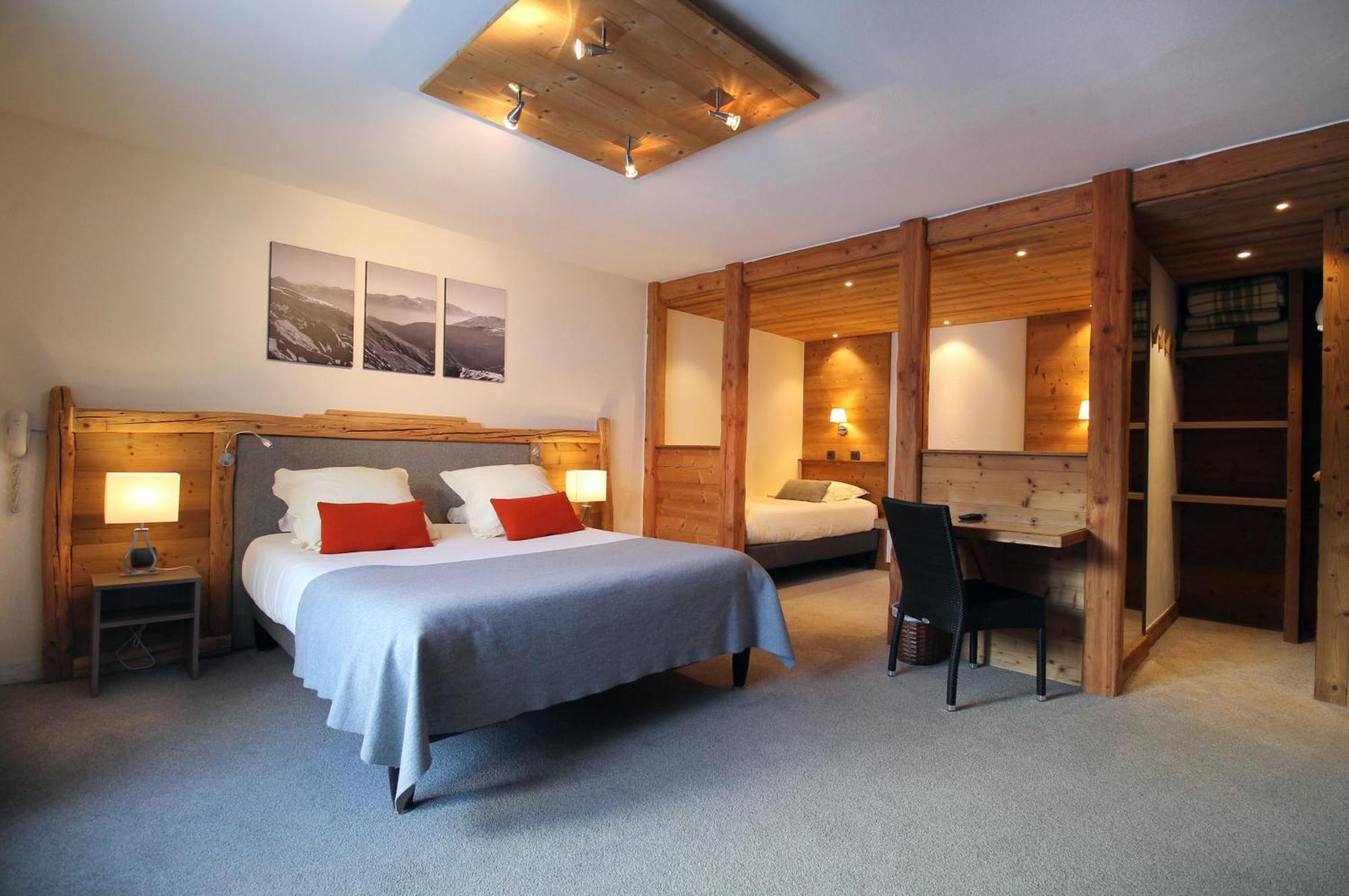 ואלואר Hotel Du Cret Rond מראה חיצוני תמונה