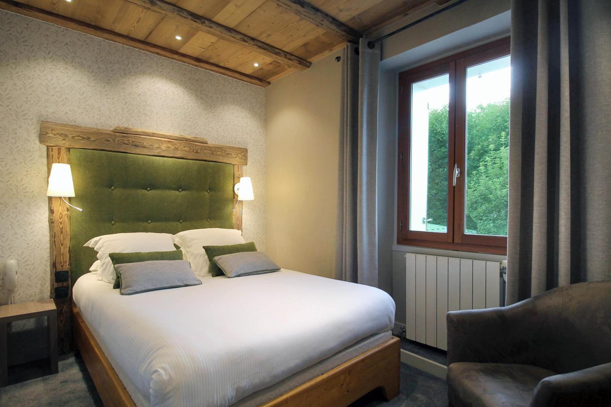 ואלואר Hotel Du Cret Rond מראה חיצוני תמונה